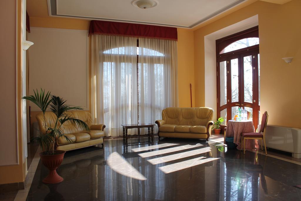 Royal Hotel Montevergine Ospedaletto dʼAlpinolo Kültér fotó